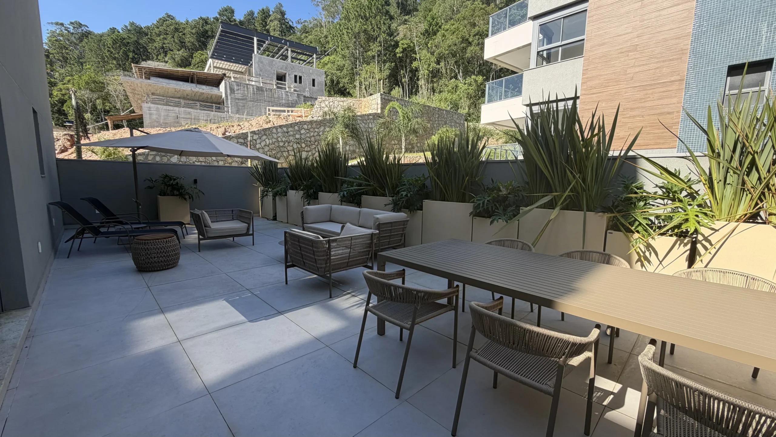 Miragio Cacupé: Luxury beautifully furnished Garden Apartment in Florianópolis