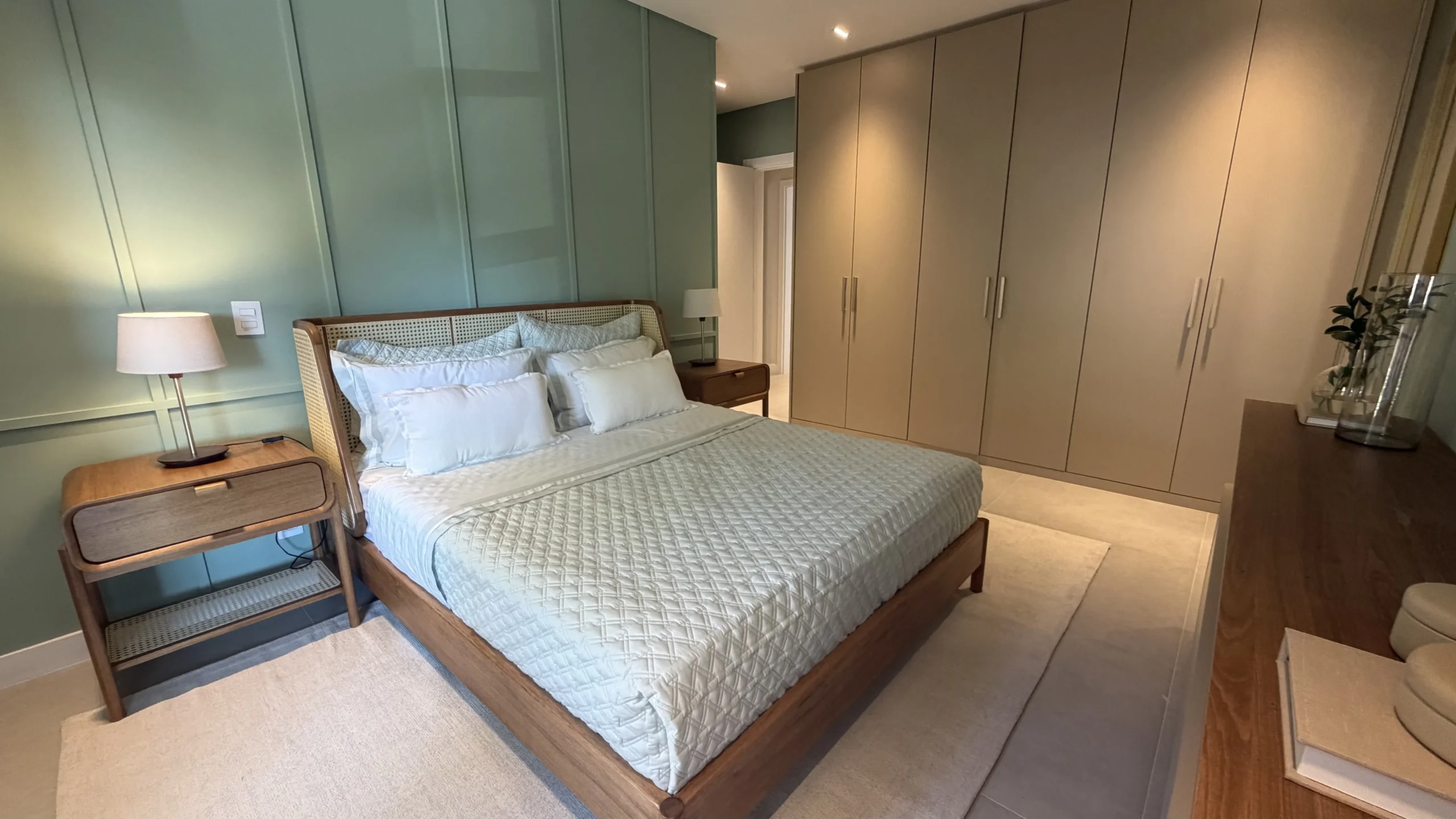 Miragio Cacupé: Luxury beautifully furnished Garden Apartment in Florianópolis