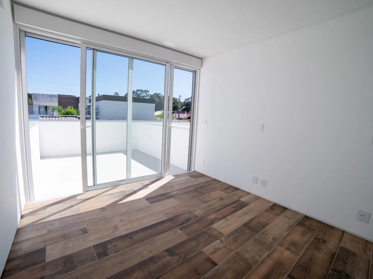 Red Park: Luxury House with Winter Garden in Rio Vermelho