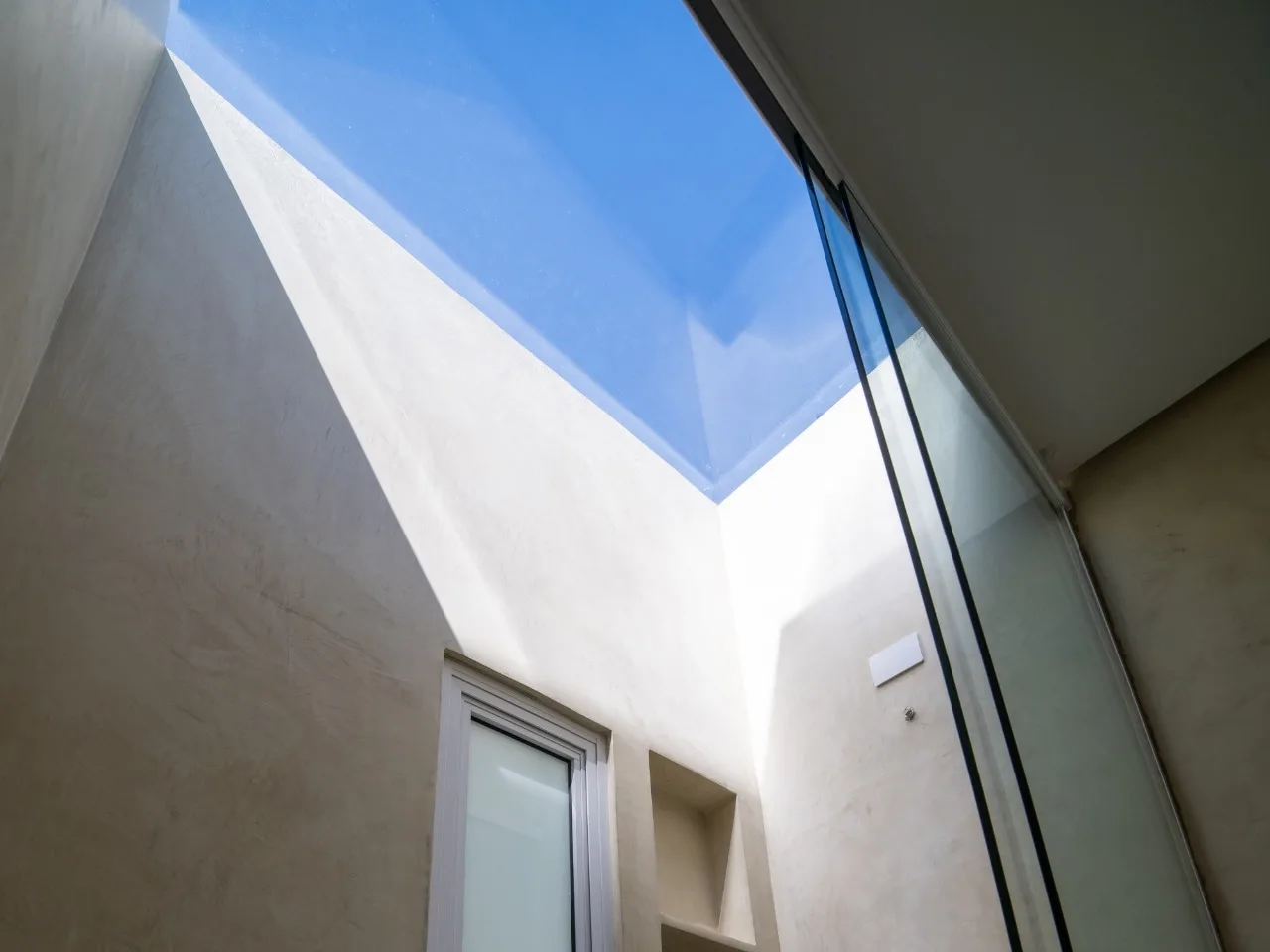 Red Park: Luxury House with Winter Garden in Rio Vermelho