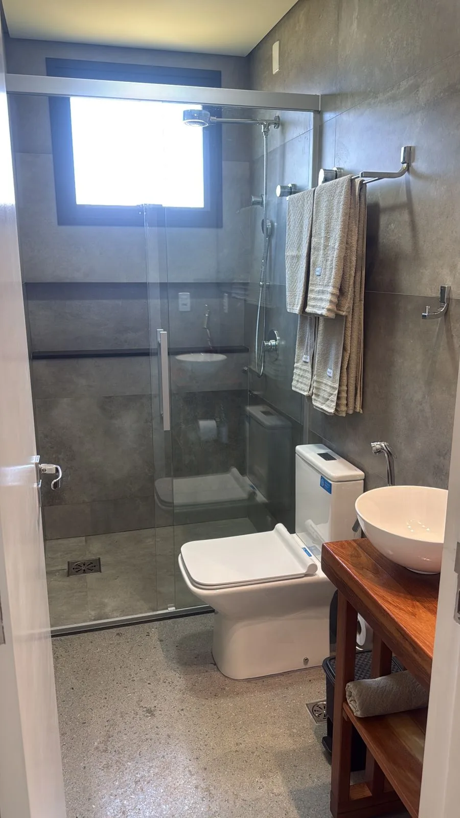 Jardim Campeche: Premium Townhouse with Solar Integration in Florianópolis