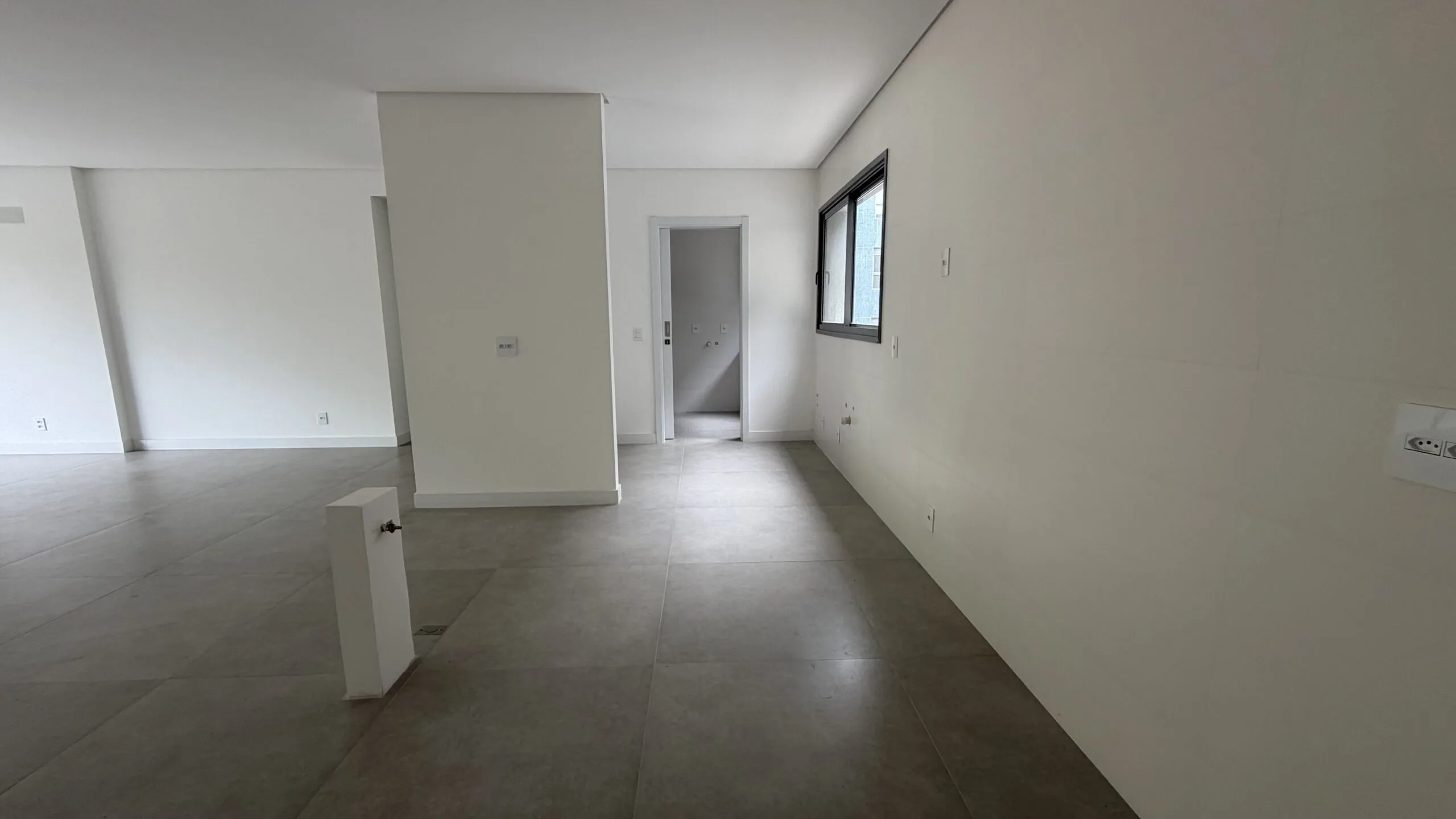 Miragio Cacupé: Luxury Residence in Florianópolis