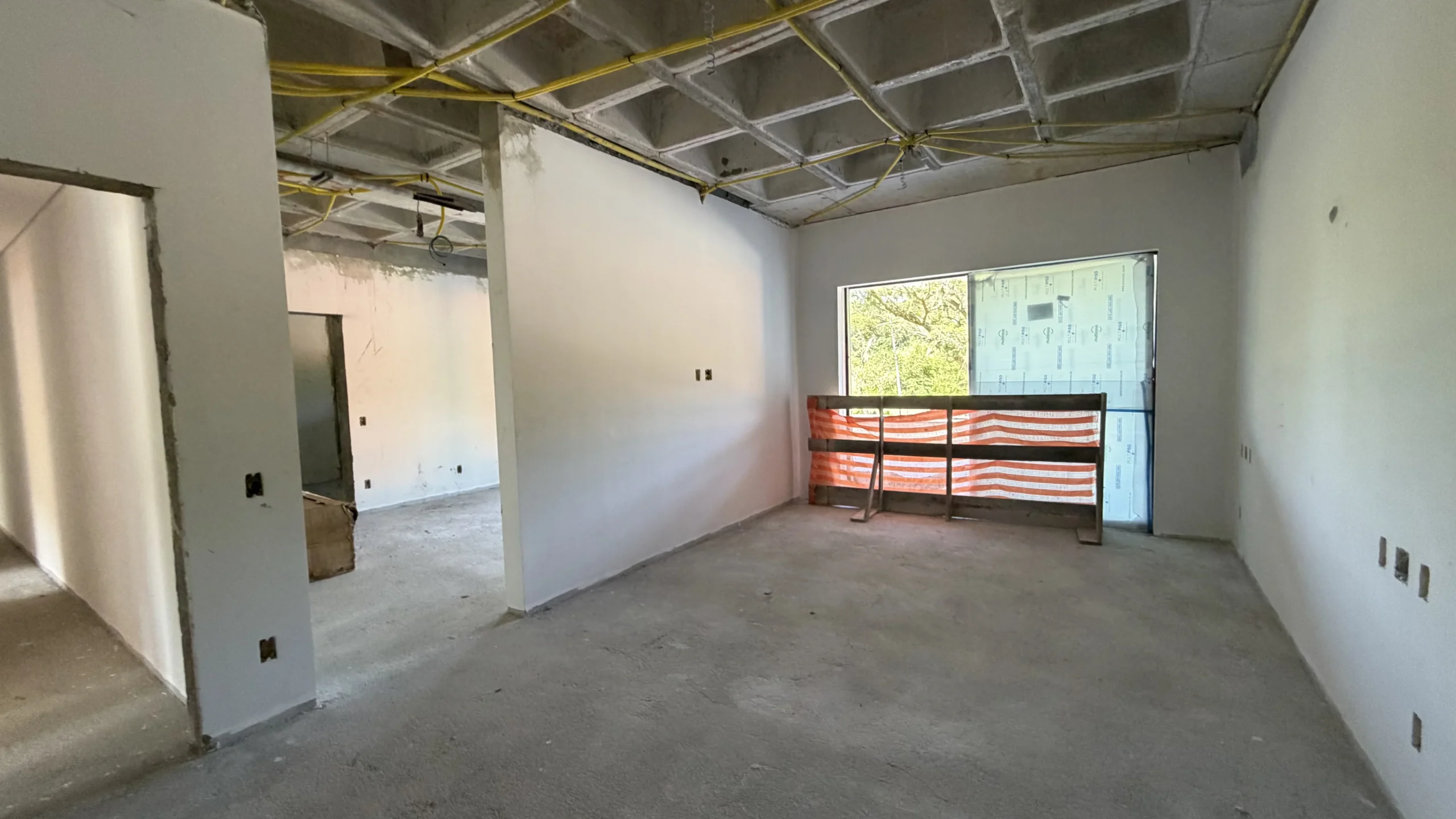 Exquisite Residence with Private Elevated Garden in Lagoa da Conceição