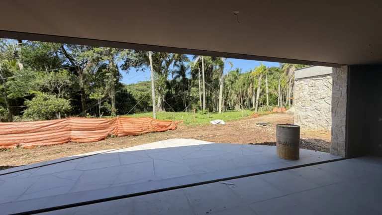 Avant-Garde Garden Residence with Panoramic Lagoon Vistas in Canto da Lagoa - Image 5 | Rocks Investments