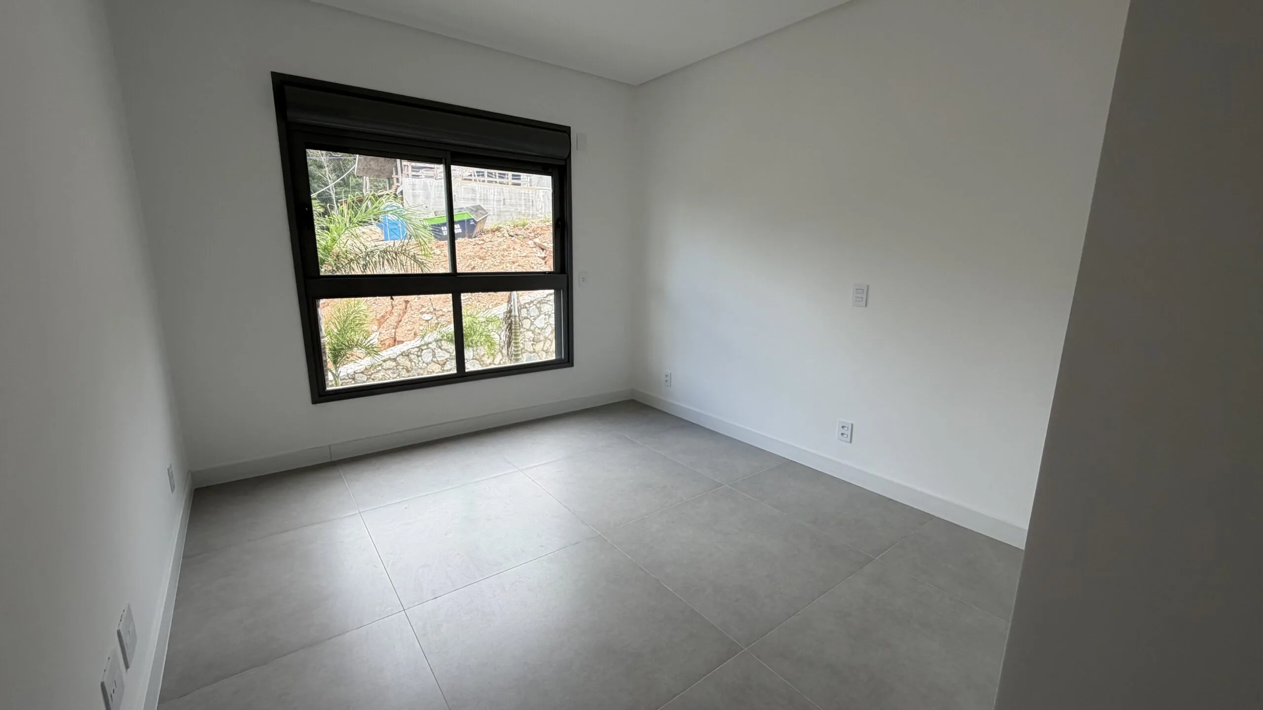 Miragio Cacupé: Luxury Residence in Florianópolis