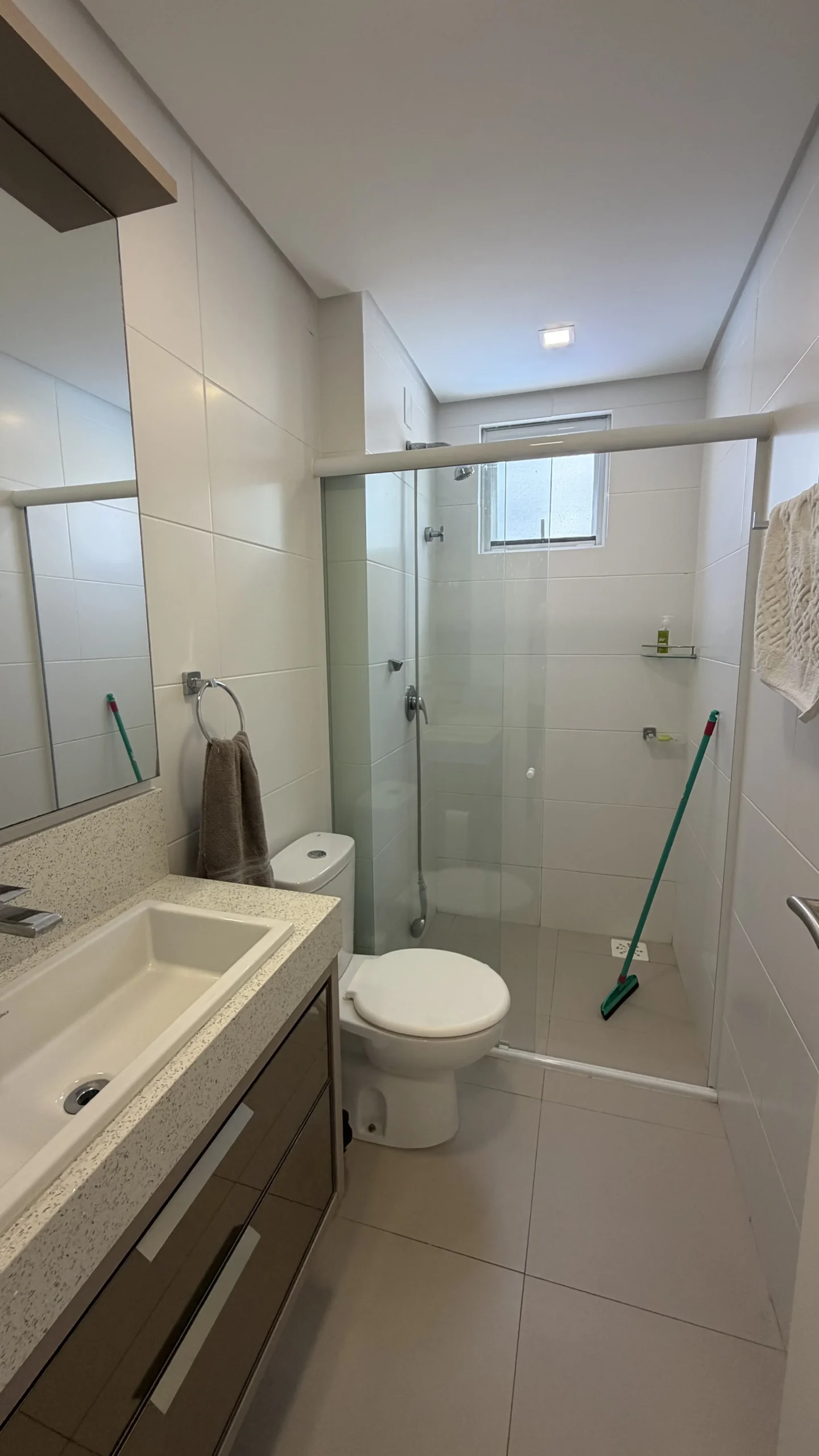 Refined Apartment with Mountain Vistas in Ingleses