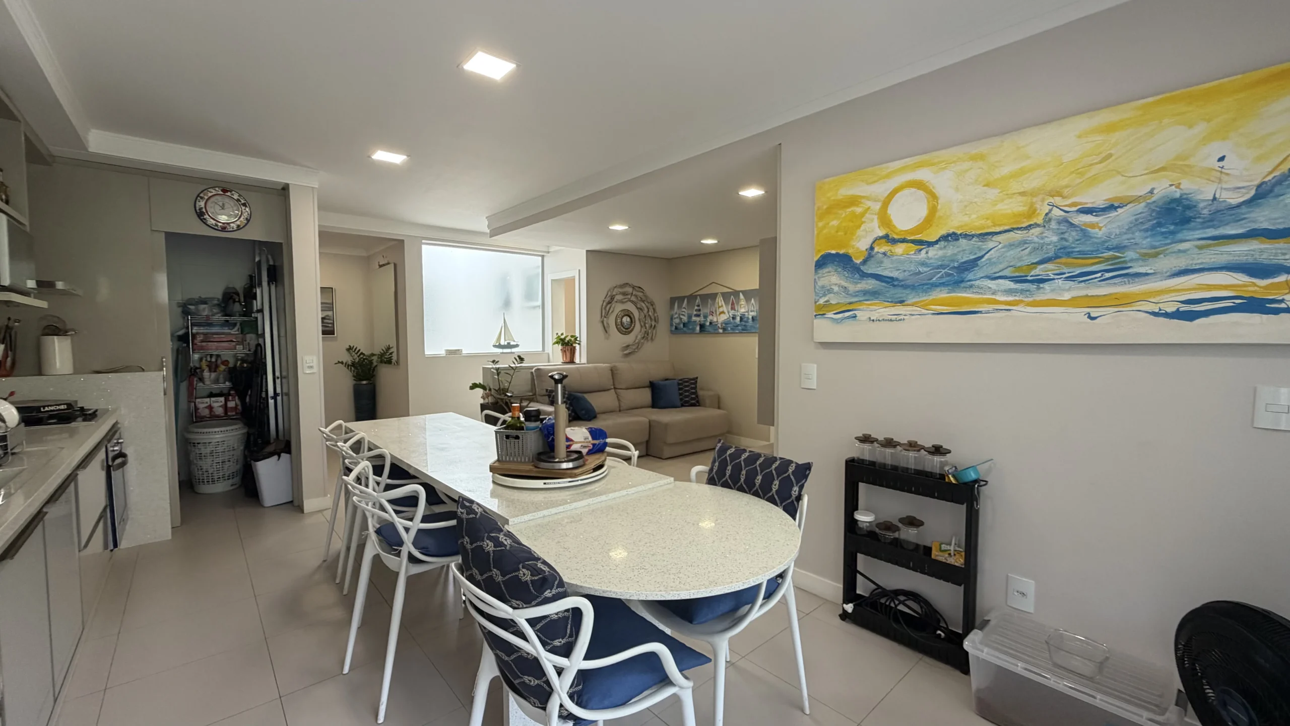 Refined Apartment with Mountain Vistas in Ingleses