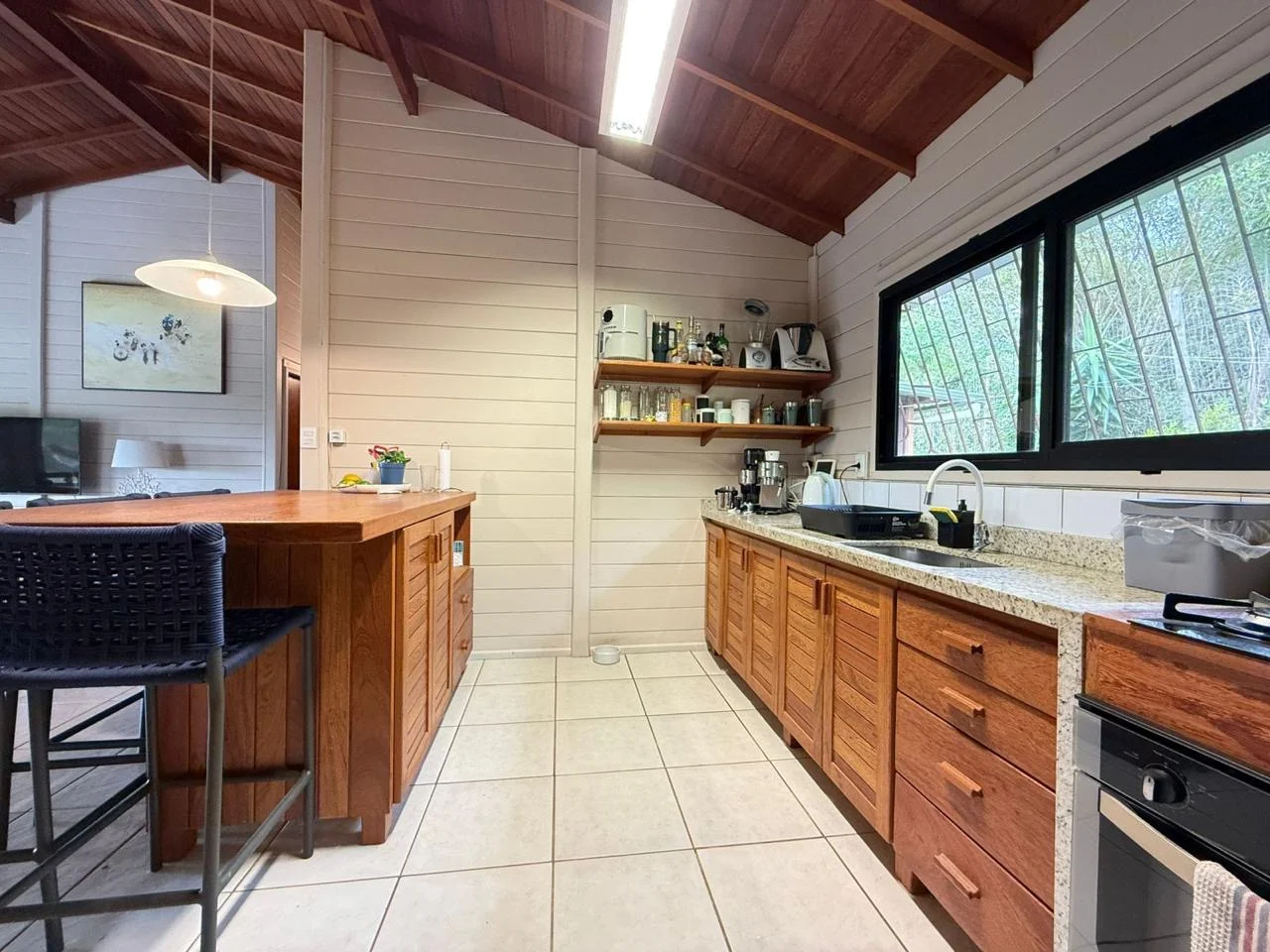 Exquisite Estate with Private Lagoon Access in Rio Vermelho