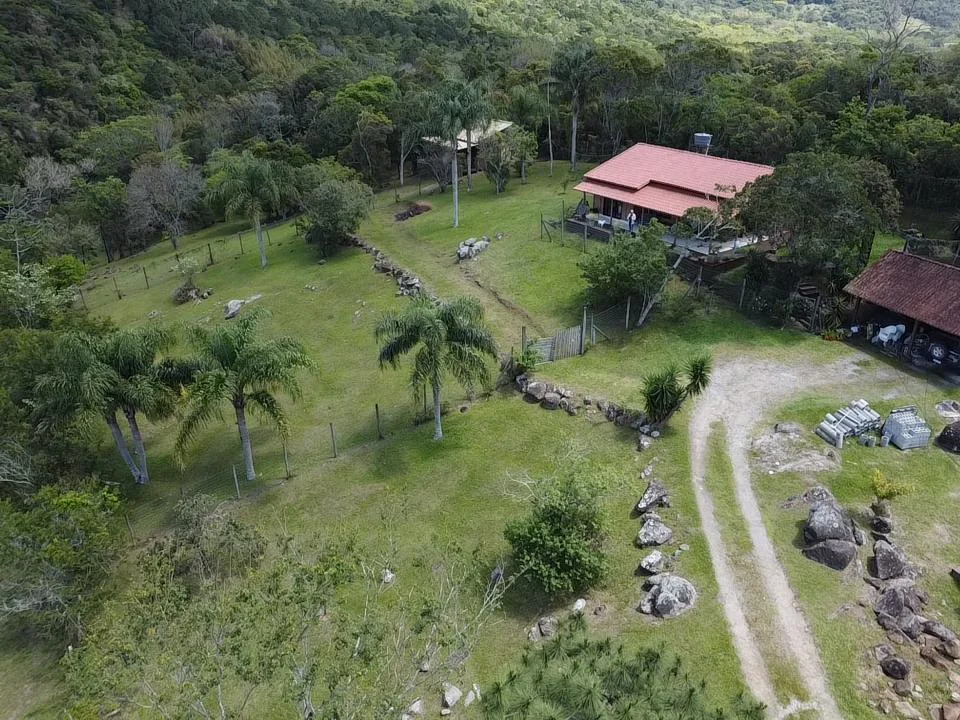 Exquisite Estate with Private Lagoon Access in Rio Vermelho