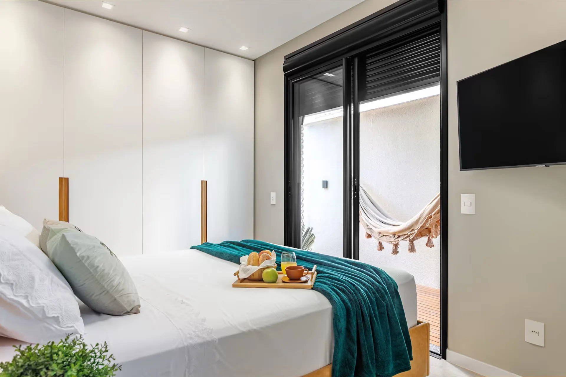 Exquisite Garden Residence with Rooftop Amenities in Novo Campeche