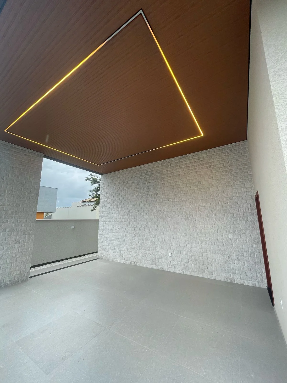 Exquisite Residence with Private Pool in Ingleses do Rio Vermelho