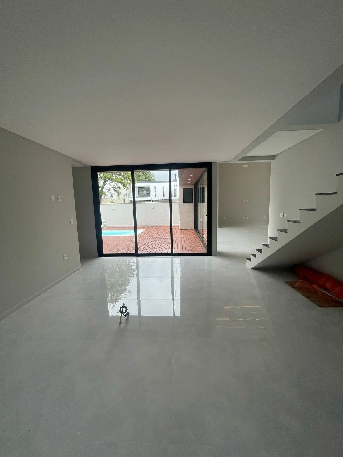 Exquisite Residence with Private Pool in Ingleses do Rio Vermelho