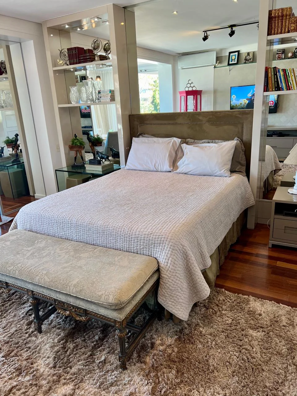 Exquisite Penthouse with Private Rooftop Spa in Joao Paulo Florianópolis