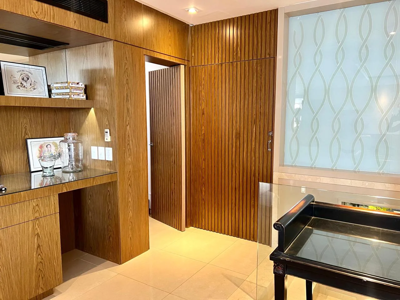 Exquisite Penthouse with Private Rooftop Spa in Joao Paulo Florianópolis