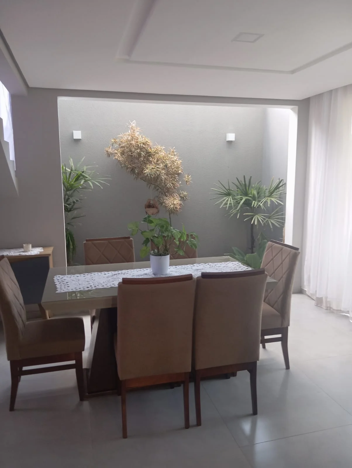 Refined Coastal Residence with Private Winter Garden at Condominío Ilha de Avoredo in Rio Vermelho