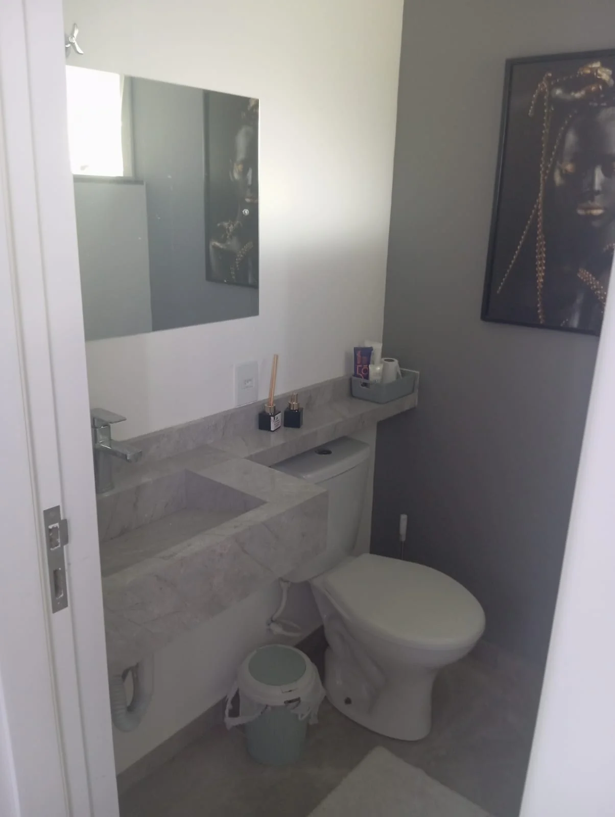 Refined Coastal Residence with Private Winter Garden at Condominío Ilha de Avoredo in Rio Vermelho