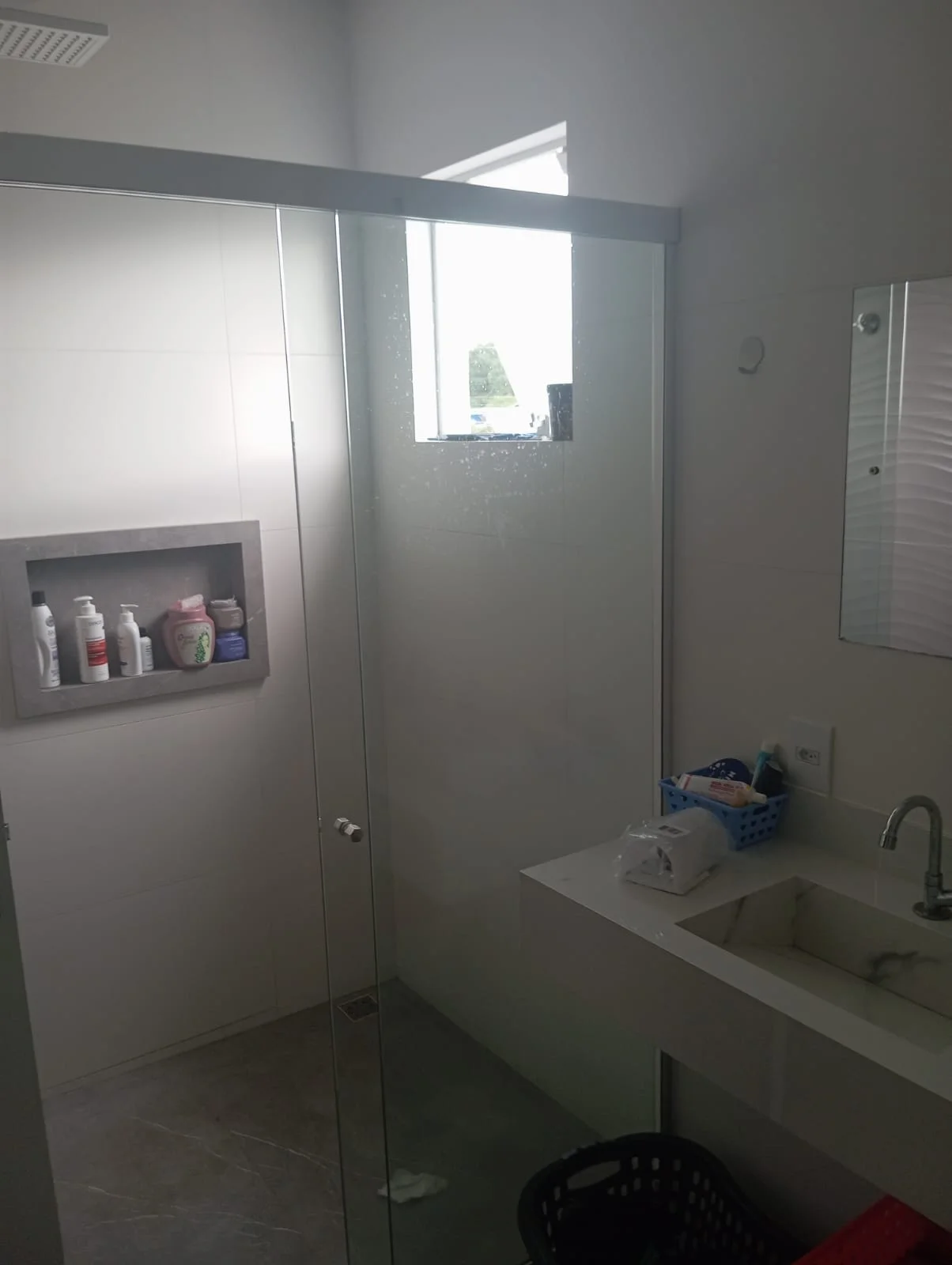 Refined Coastal Residence with Private Winter Garden at Condominío Ilha de Avoredo in Rio Vermelho