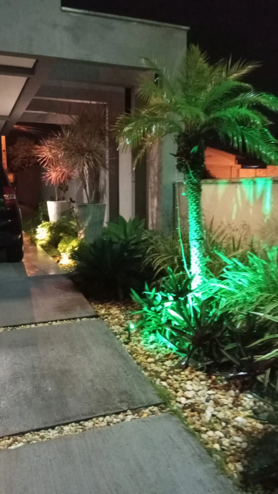 Refined Coastal Residence with Private Winter Garden at Condominío Ilha de Avoredo in Rio Vermelho