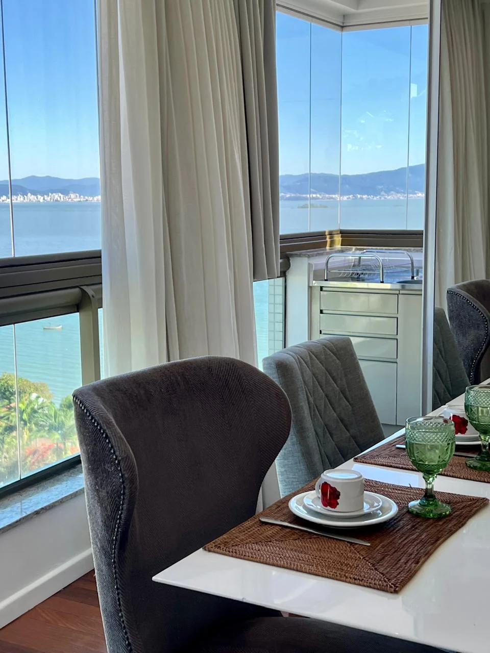 Exquisites Penthouse mit privatem Dach-Spa in Joao Paulo Florianópolis