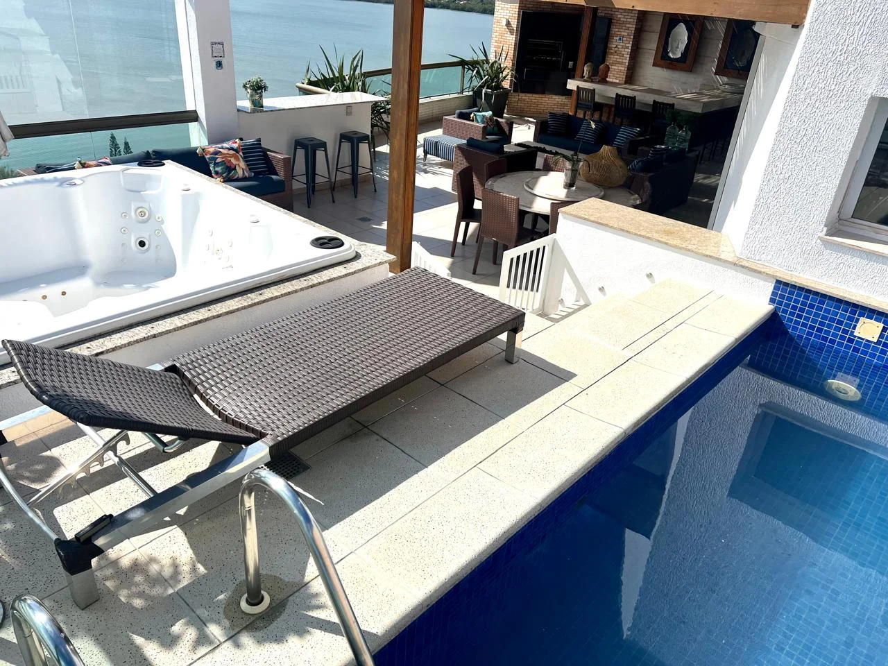 Exquisites Penthouse mit privatem Dach-Spa in Joao Paulo Florianópolis