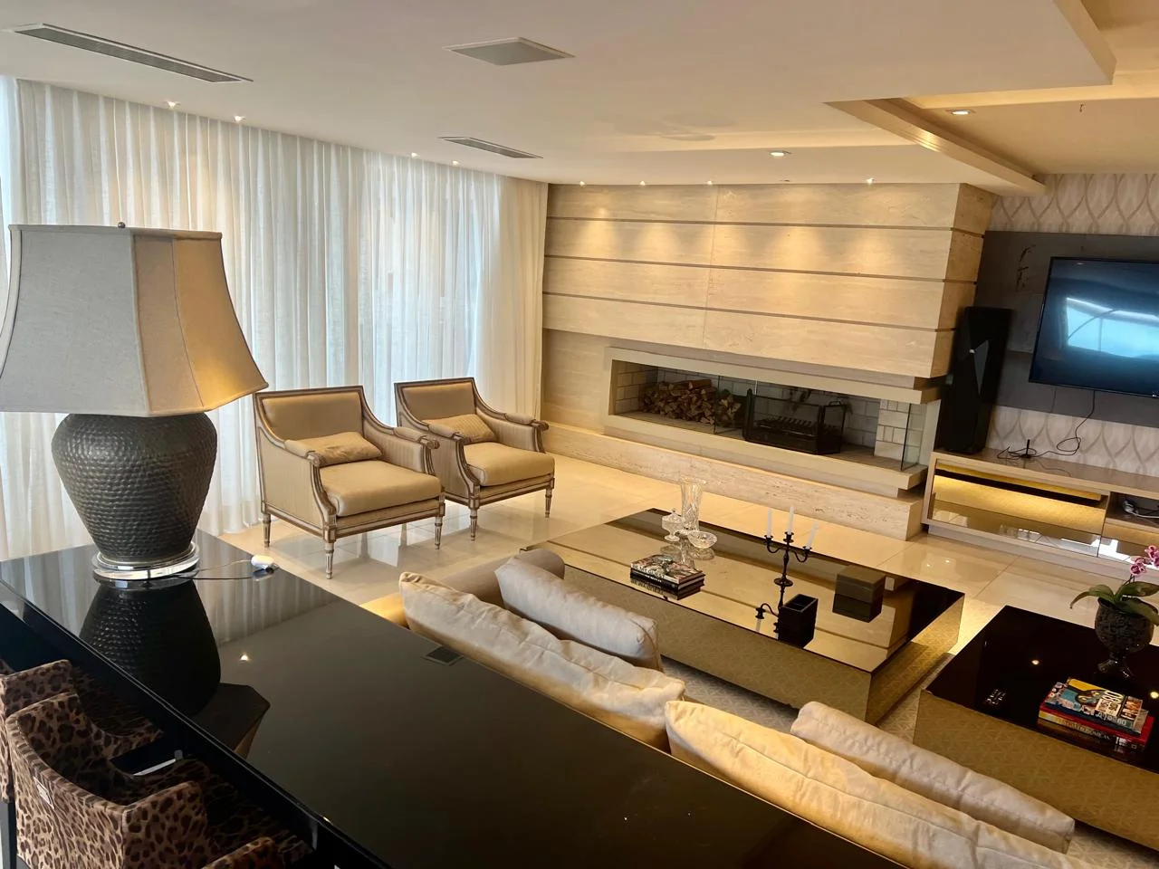 Exquisites Penthouse mit privatem Dach-Spa in Joao Paulo Florianópolis