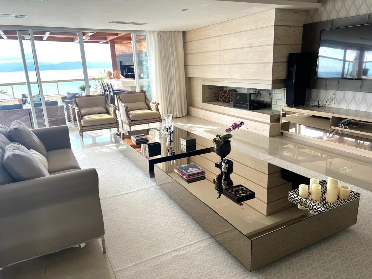 Exquisites Penthouse mit privatem Dach-Spa in Joao Paulo Florianópolis