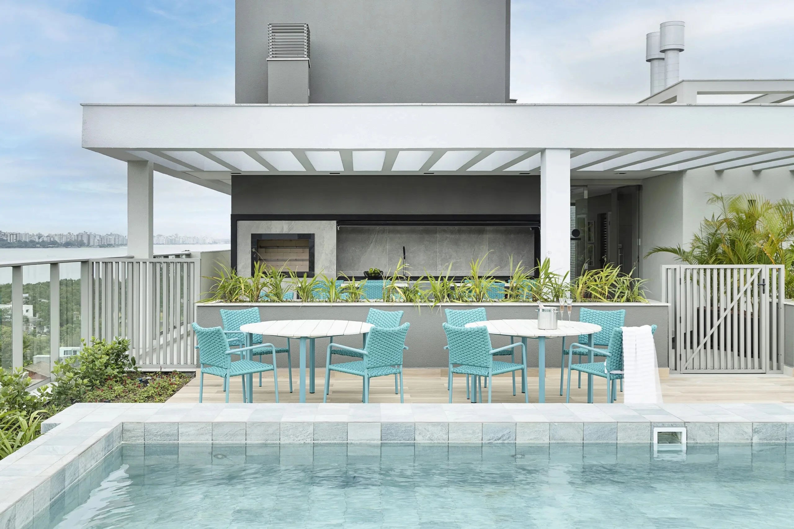 Refined Apartment with Gourmet Balcony at Home Cacupé in Florianópolis