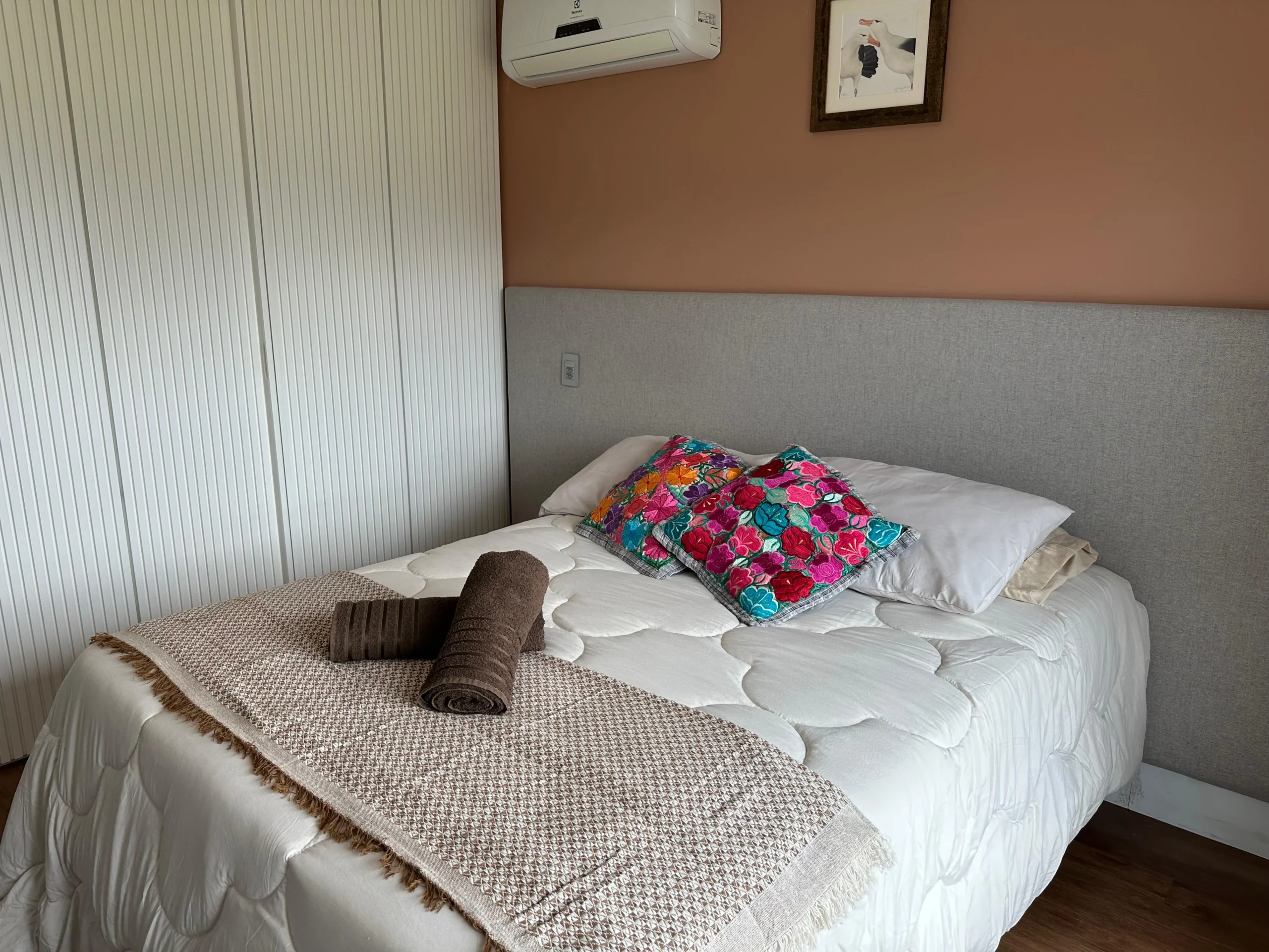 Refined Coastal Residence with Beach Access in Novo Campeche