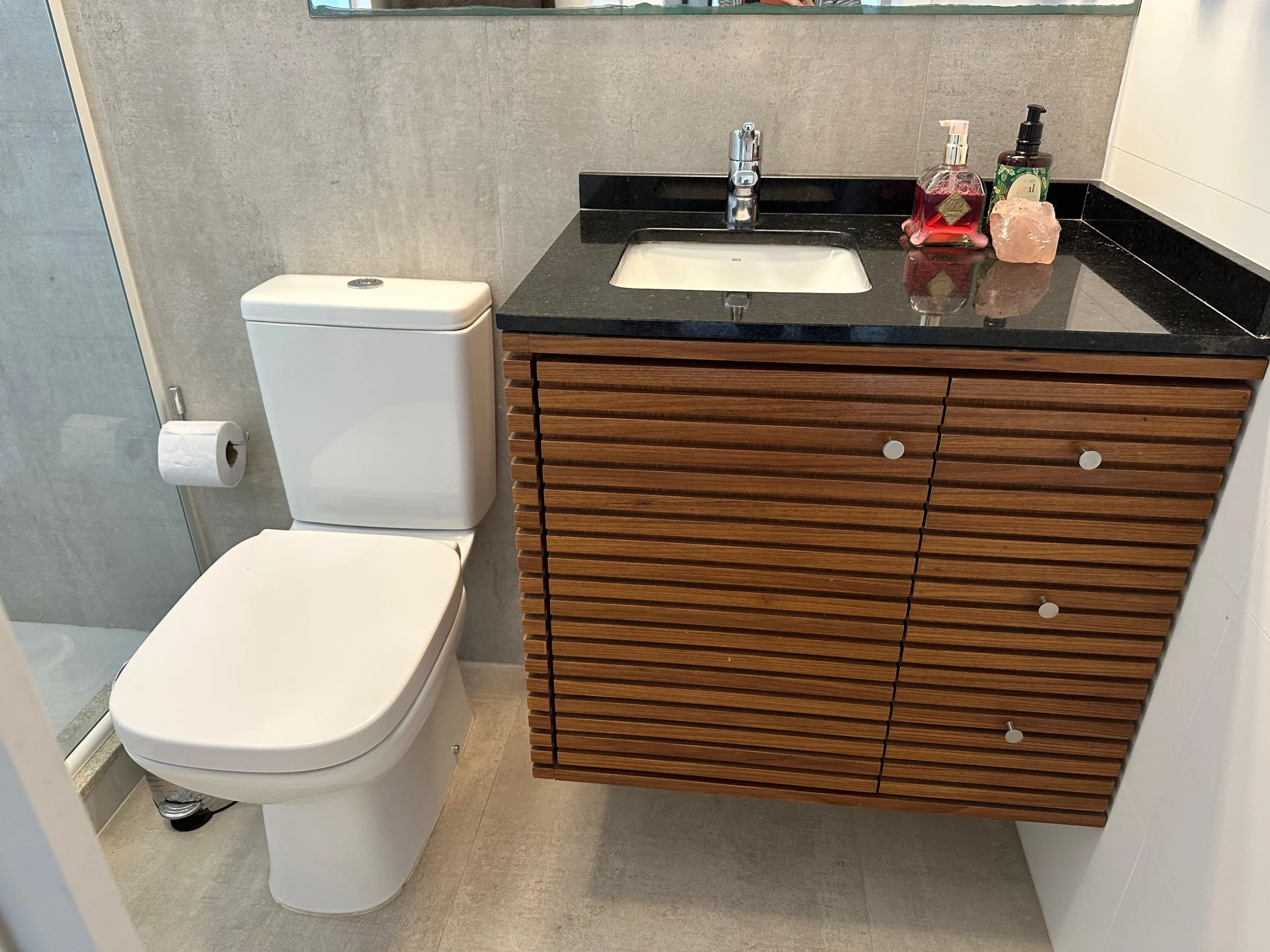 Refined Coastal Residence with Beach Access in Novo Campeche