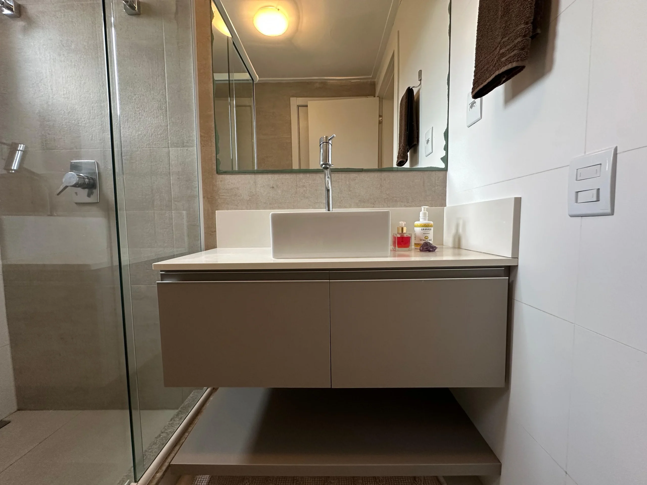 Refined Coastal Residence with Beach Access in Novo Campeche