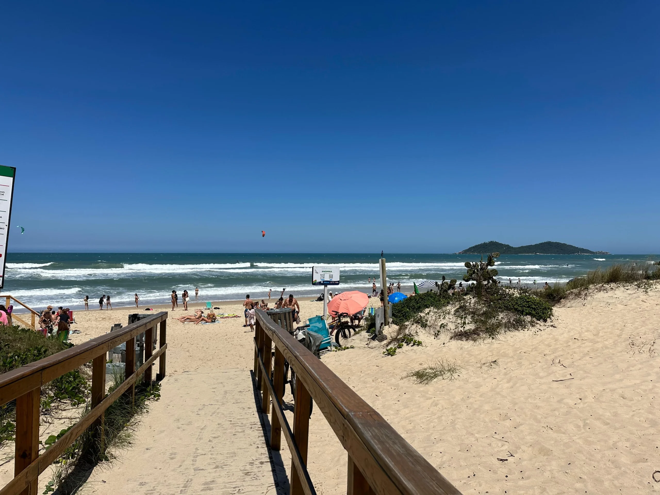 Refined Coastal Residence with Beach Access in Novo Campeche