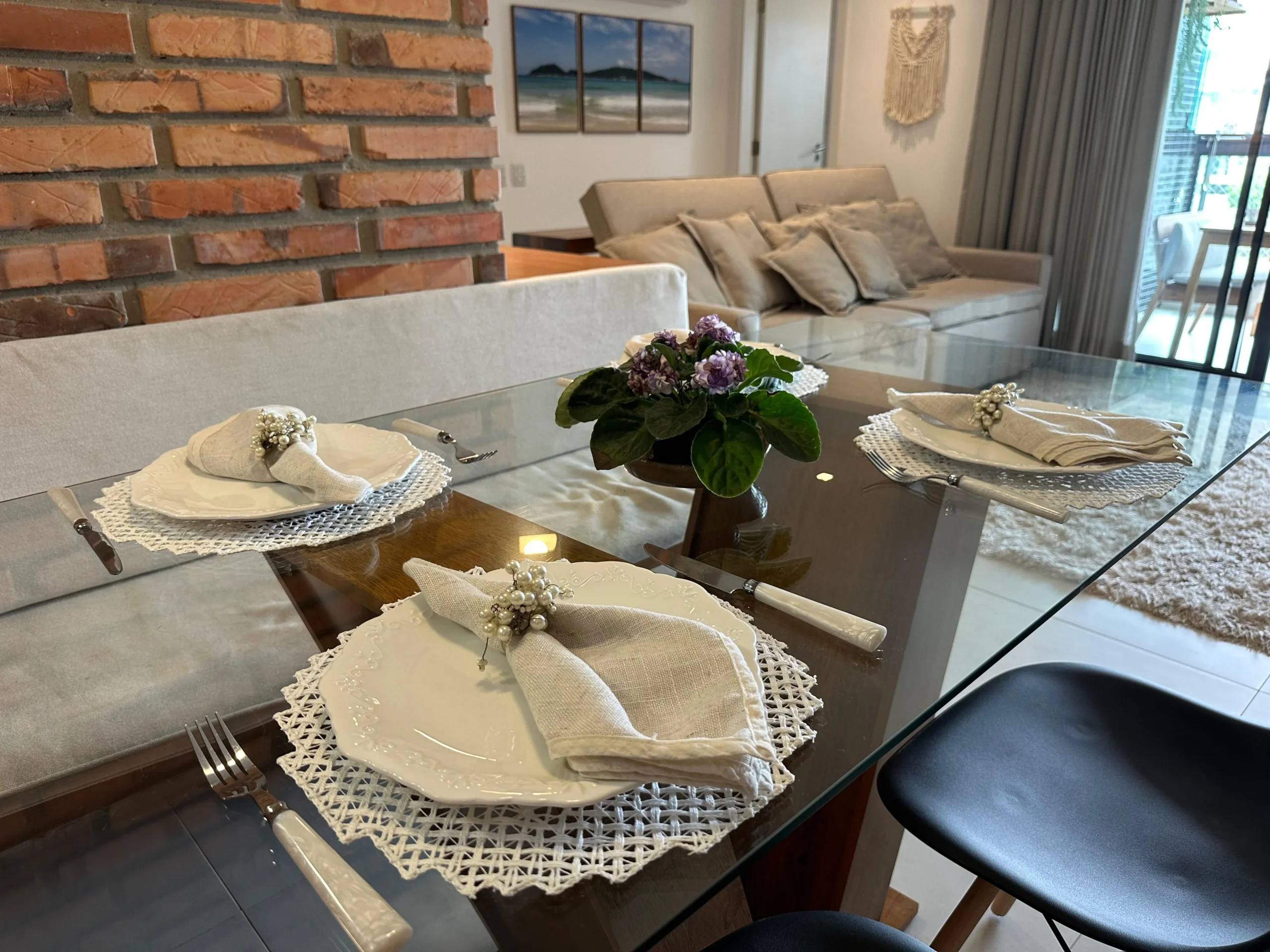 Refined Coastal Residence with Beach Access in Novo Campeche