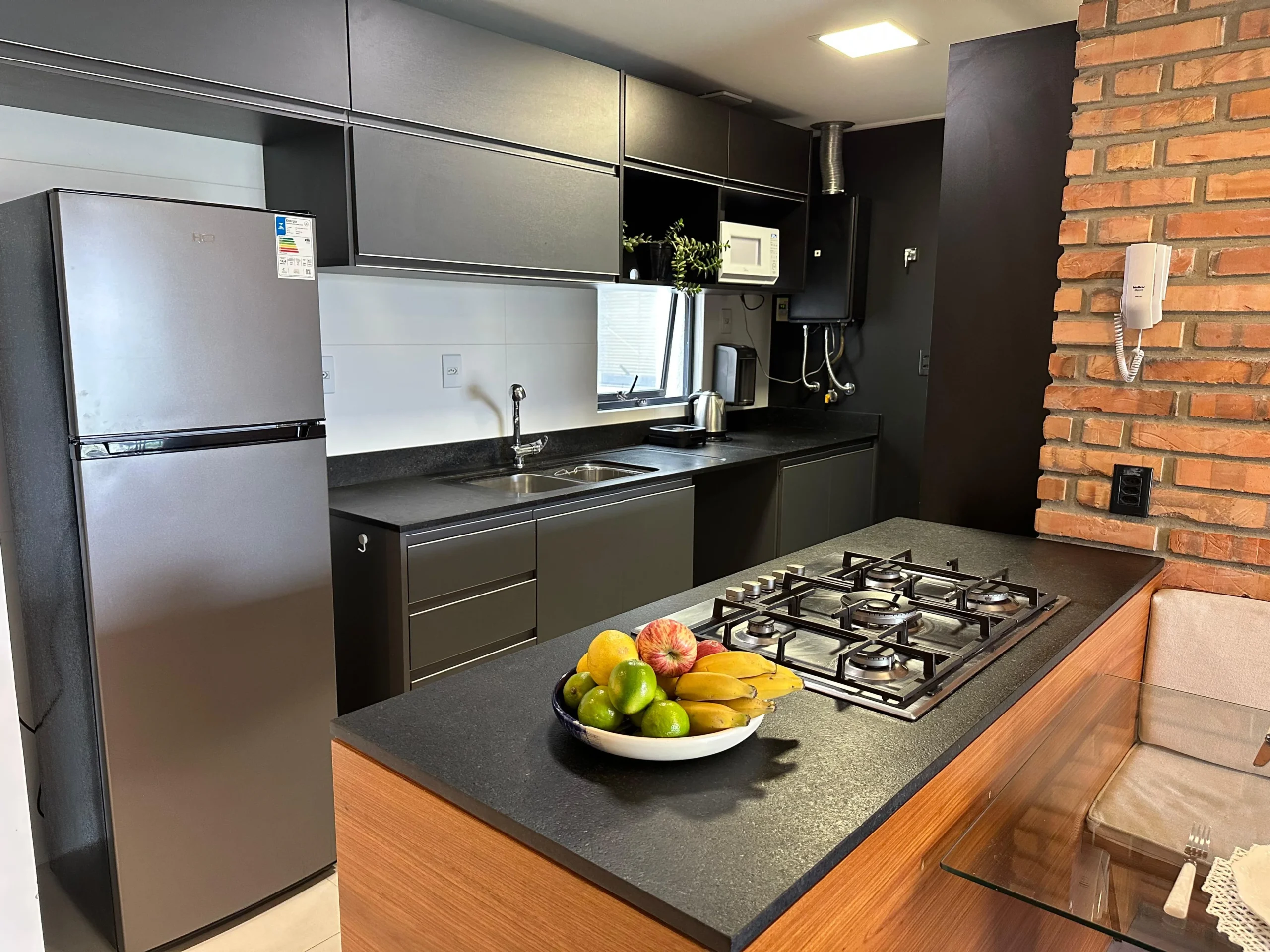 Refined Coastal Residence with Beach Access in Novo Campeche