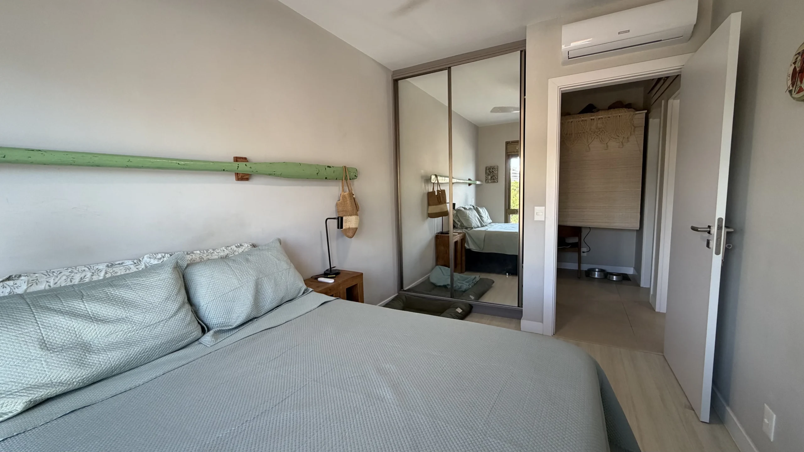 Belvedere Beach Garden: Refined Coastal Sanctuary with Panoramic Vistas in Ingleses Norte