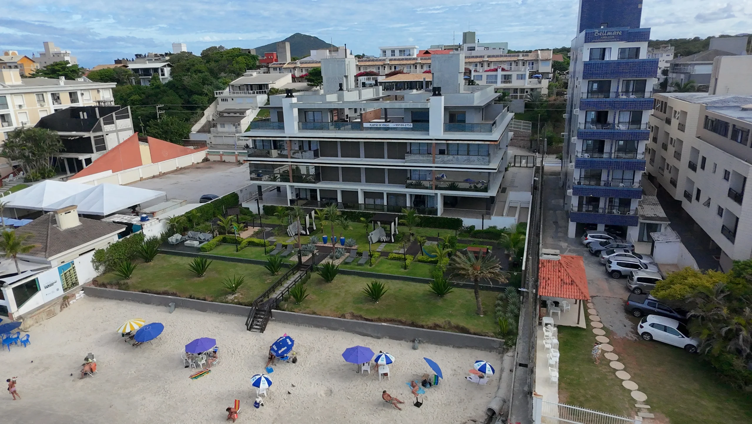 Belvedere Beach Garden: Refined Coastal Sanctuary with Panoramic Vistas in Ingleses Norte