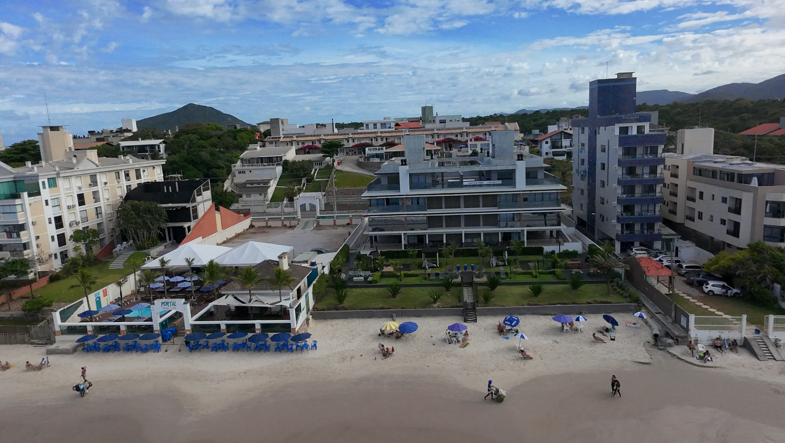 Belvedere Beach Garden: Refined Coastal Sanctuary with Panoramic Vistas in Ingleses Norte
