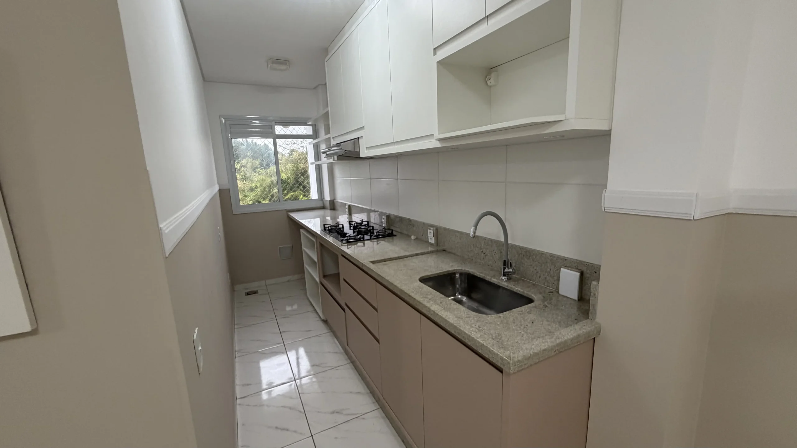 Turn-key Apartment with Private Barbecue Balcony in Ingleses