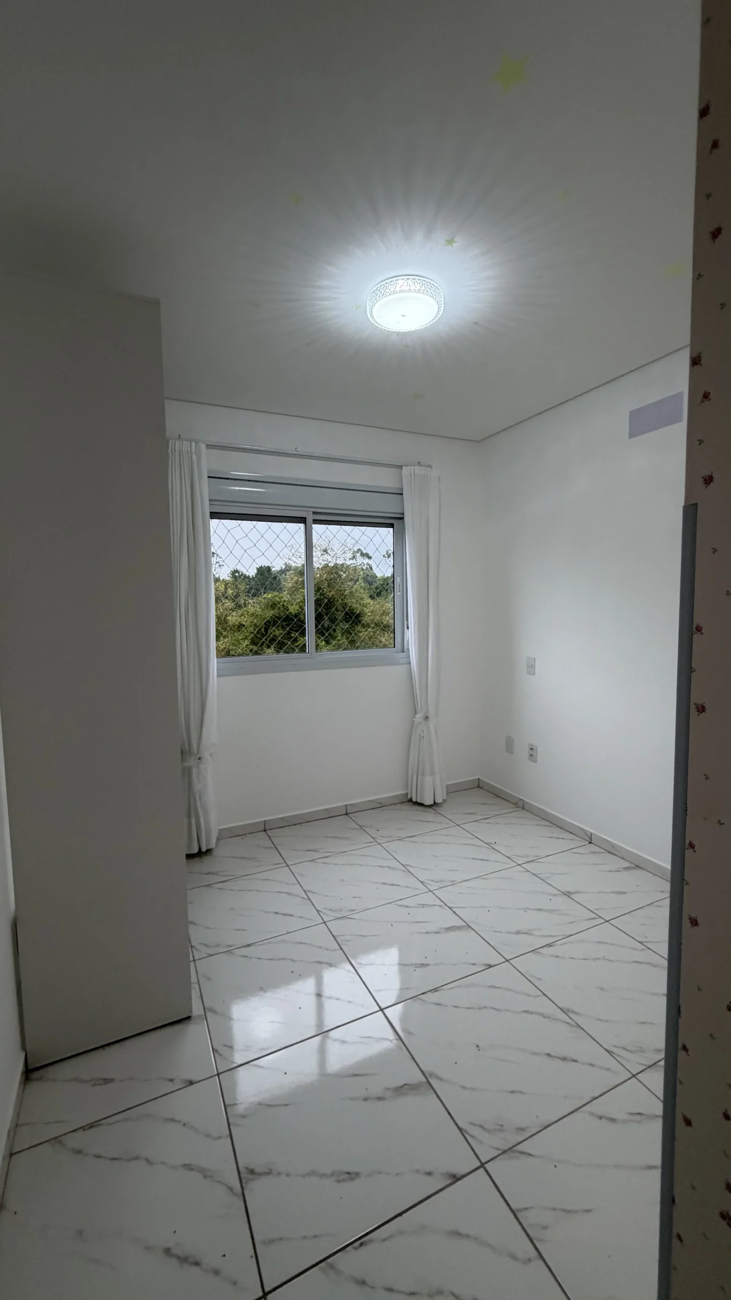 Turn-key Apartment with Private Barbecue Balcony in Ingleses