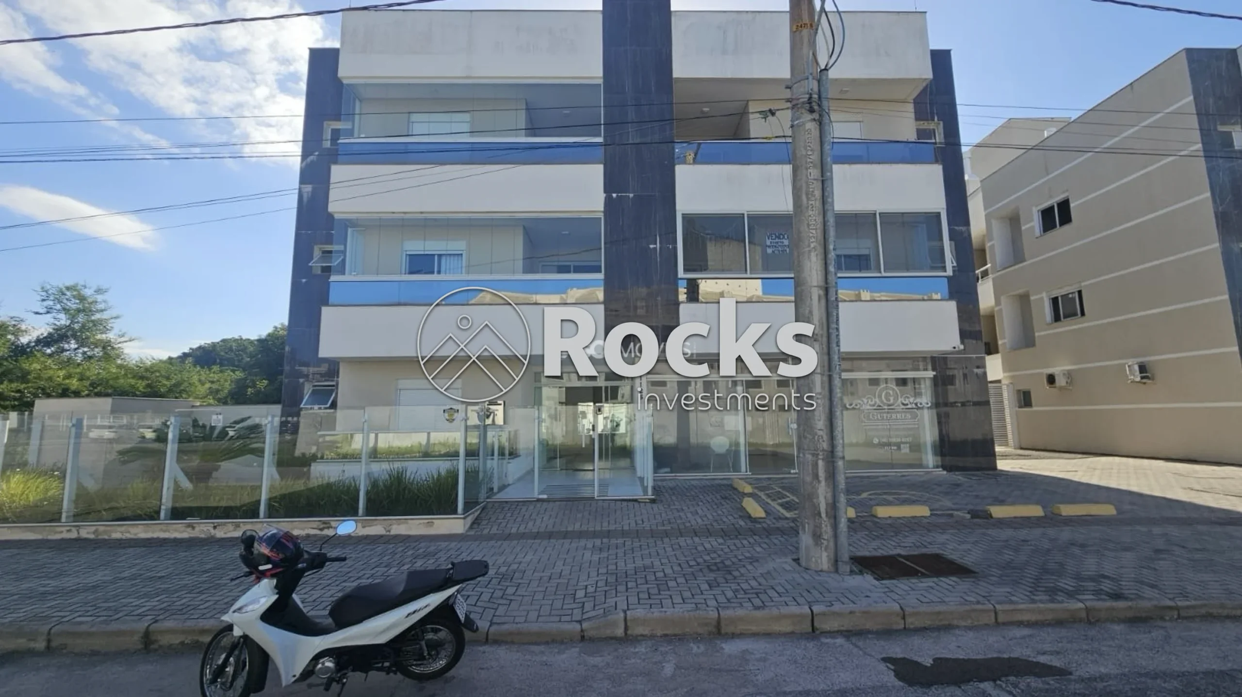 Turn-key Apartment with Private Barbecue Balcony in Ingleses