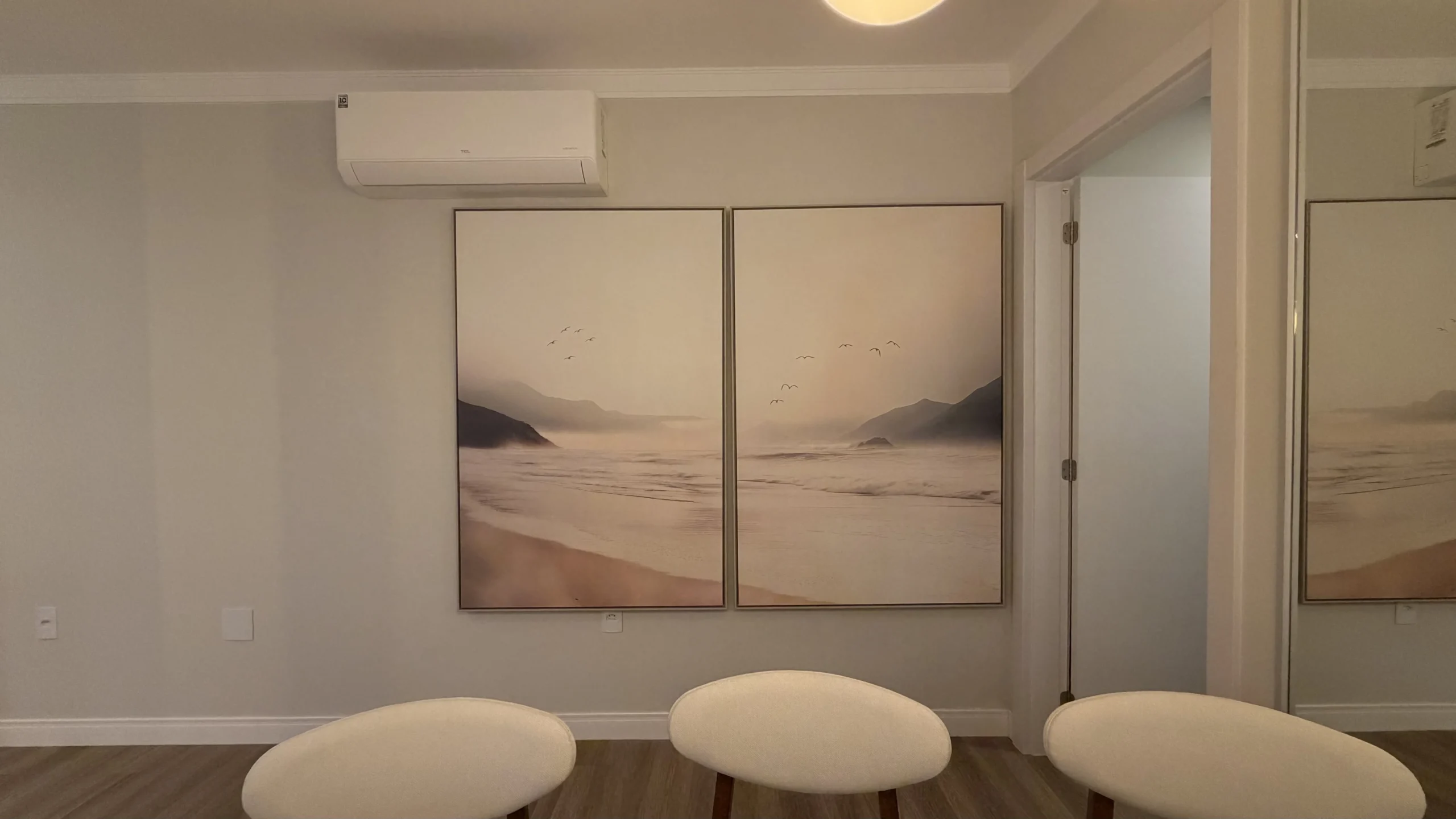 Modern 2-Bedroom Apartment with Balcony & BBQ – 120m from Gaivotas Beach, Florianópolis