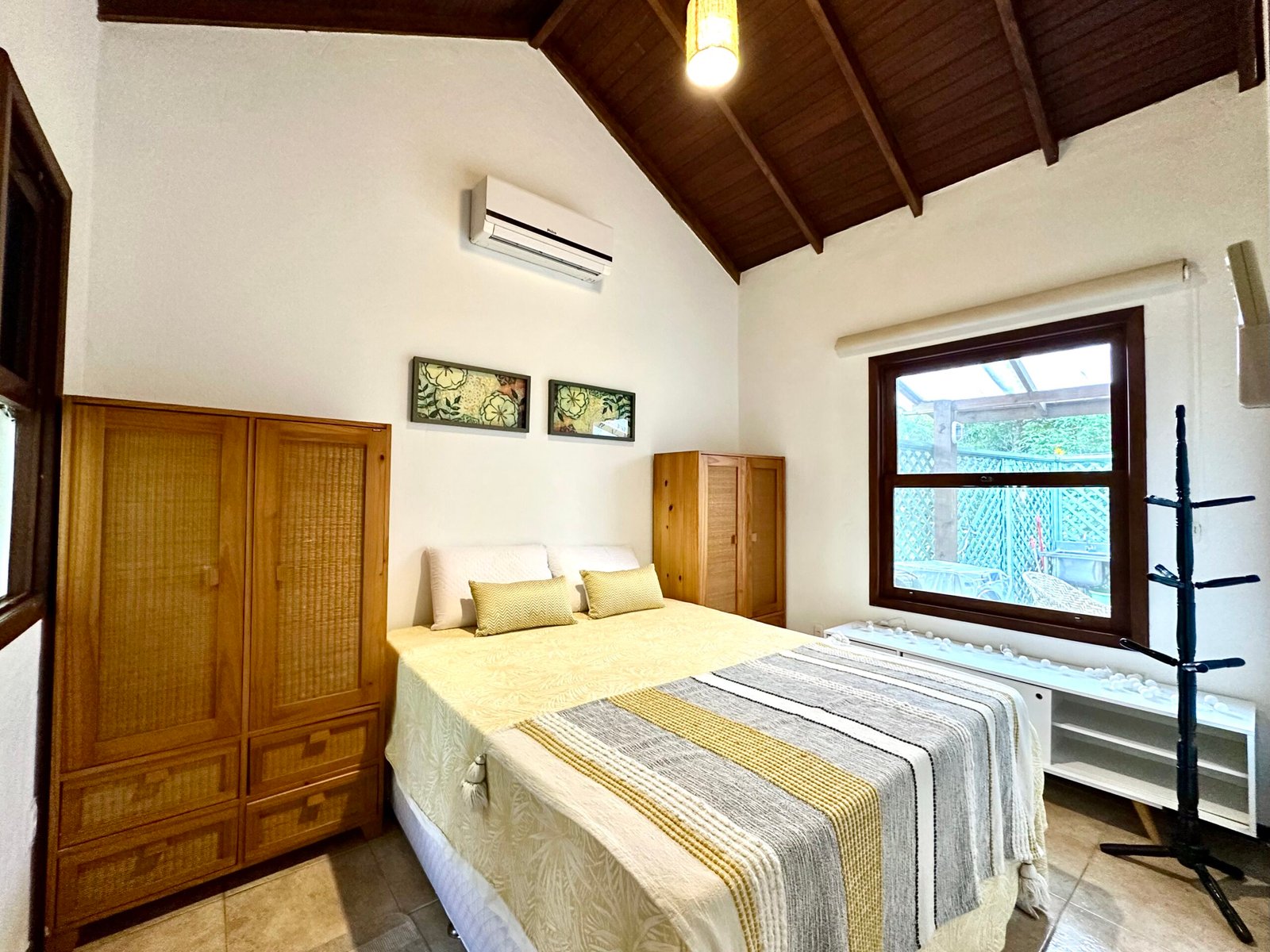 Luxury Eco Estate with 4 Furnished Homes on 6,400m² in Florianópolis – Income & Lifestyle Opportunity