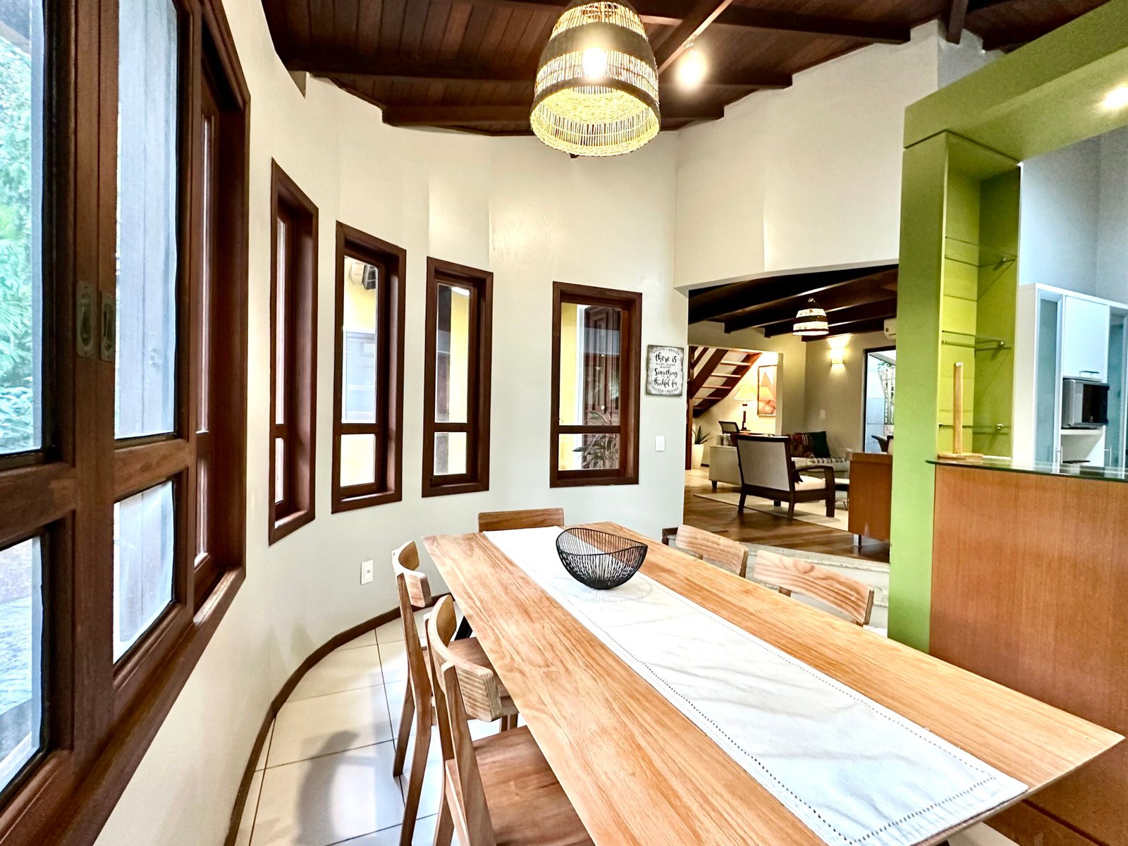 Luxury Eco Estate with 4 Furnished Homes on 6,400m² in Florianópolis – Income & Lifestyle Opportunity