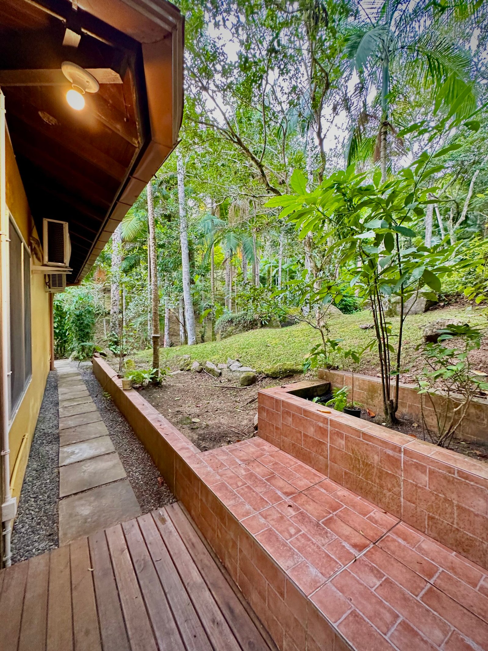 Luxury Eco Estate with 4 Furnished Homes on 6,400m² in Florianópolis – Income & Lifestyle Opportunity