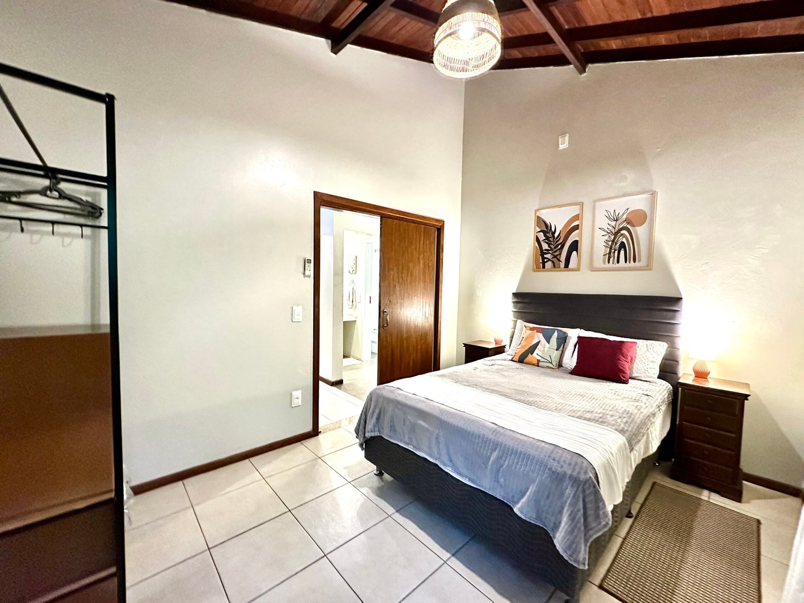Luxury Eco Estate with 4 Furnished Homes on 6,400m² in Florianópolis – Income & Lifestyle Opportunity