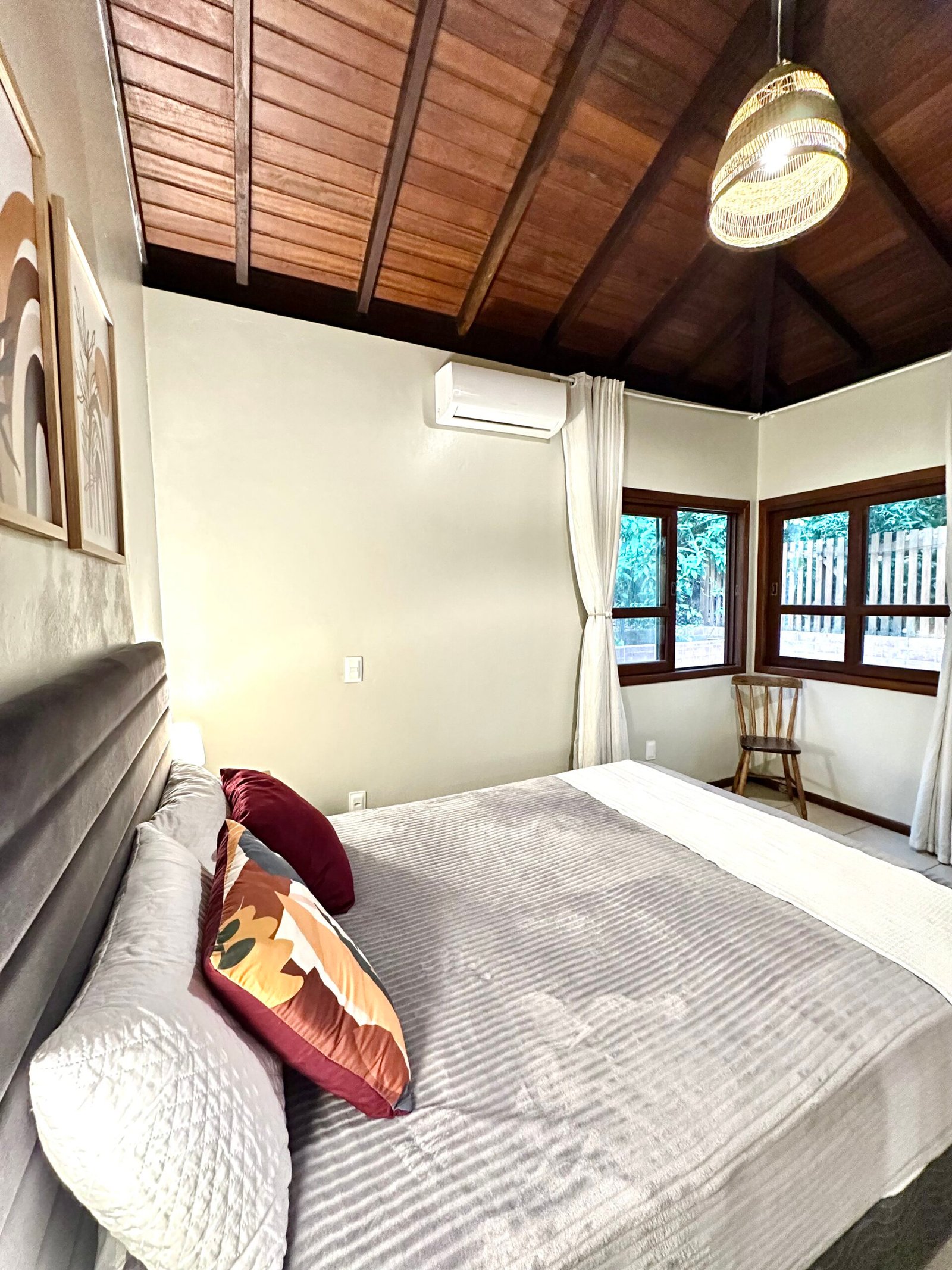 Luxury Eco Estate with 4 Furnished Homes on 6,400m² in Florianópolis – Income & Lifestyle Opportunity