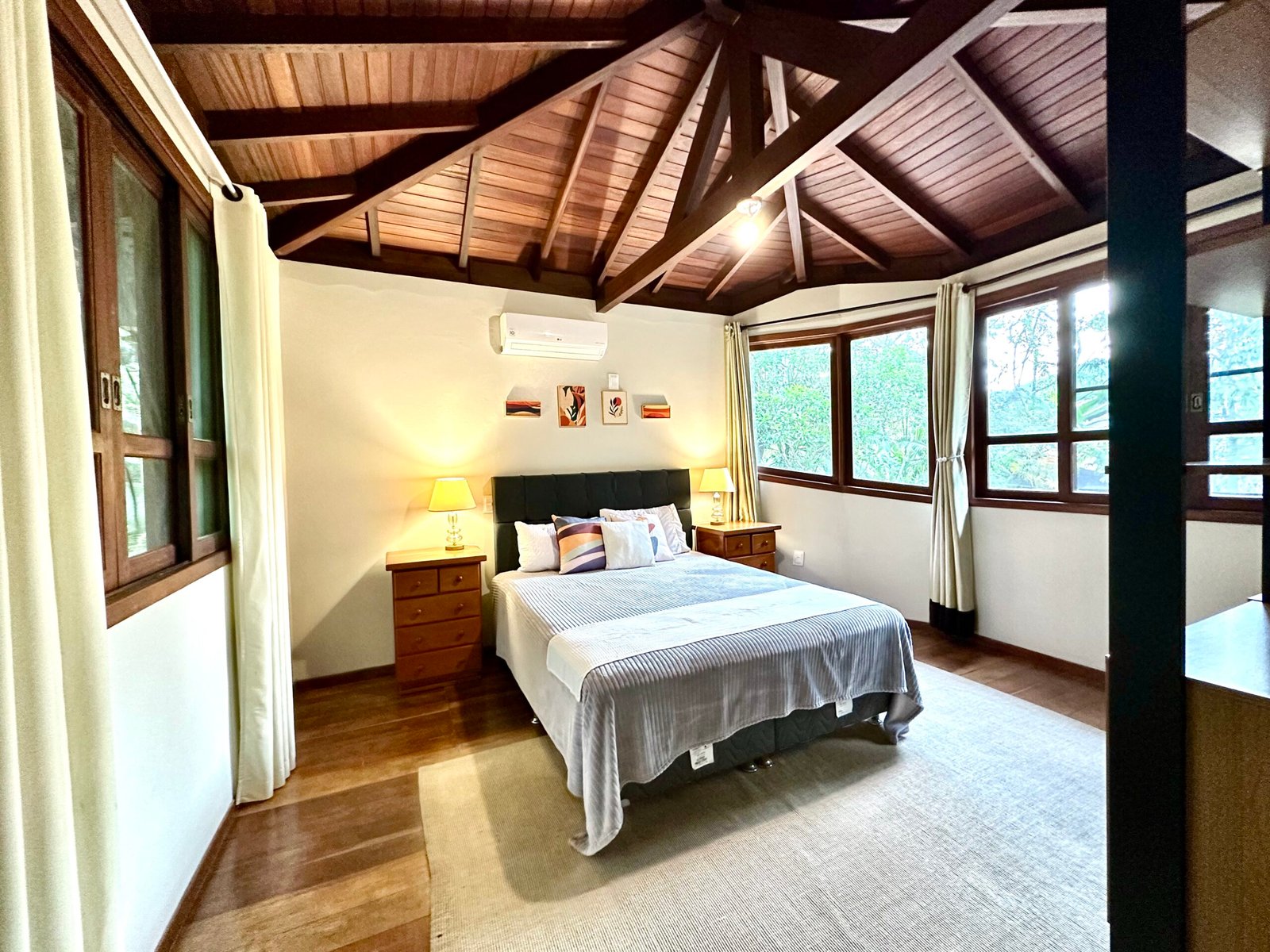 Luxury Eco Estate with 4 Furnished Homes on 6,400m² in Florianópolis – Income & Lifestyle Opportunity