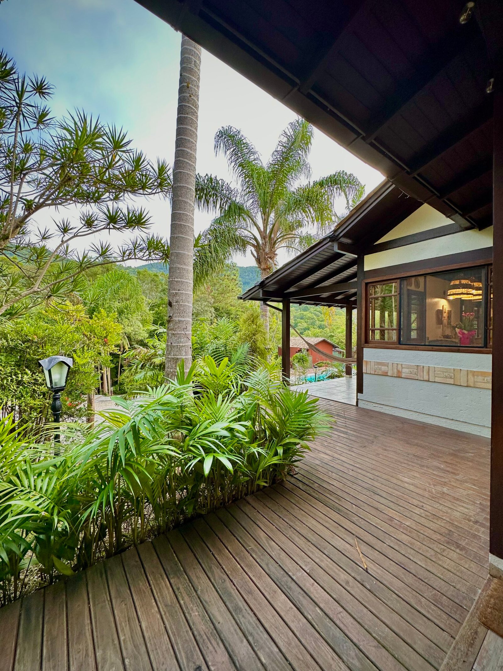 Luxury Eco Estate with 4 Furnished Homes on 6,400m² in Florianópolis – Income & Lifestyle Opportunity