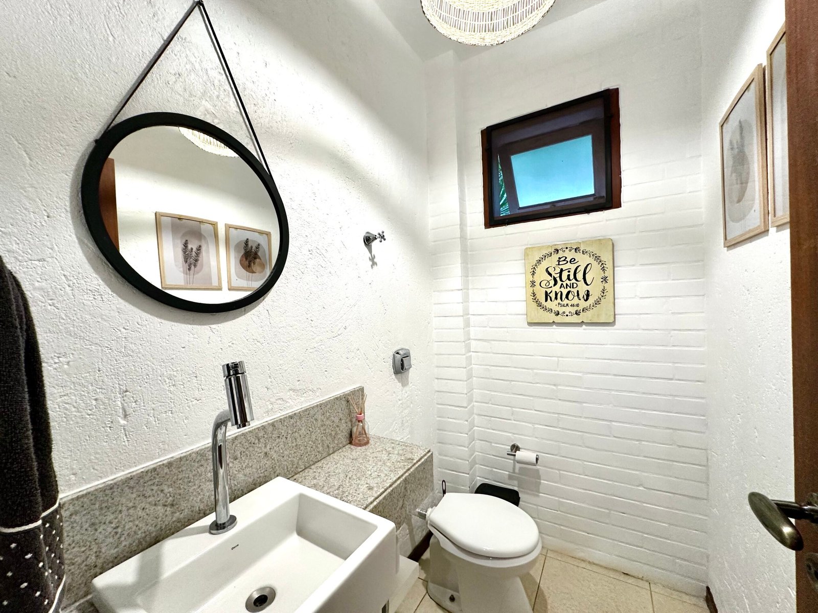 Luxury Eco Estate with 4 Furnished Homes on 6,400m² in Florianópolis – Income & Lifestyle Opportunity